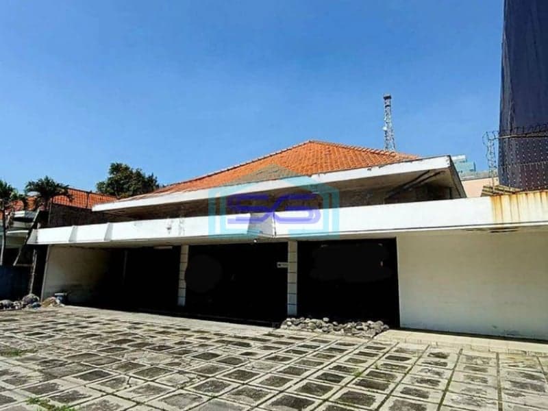 Disewakan Ruko Strategis Tengah Kota Surabaya Area Panglima Sudirman LT 800m2