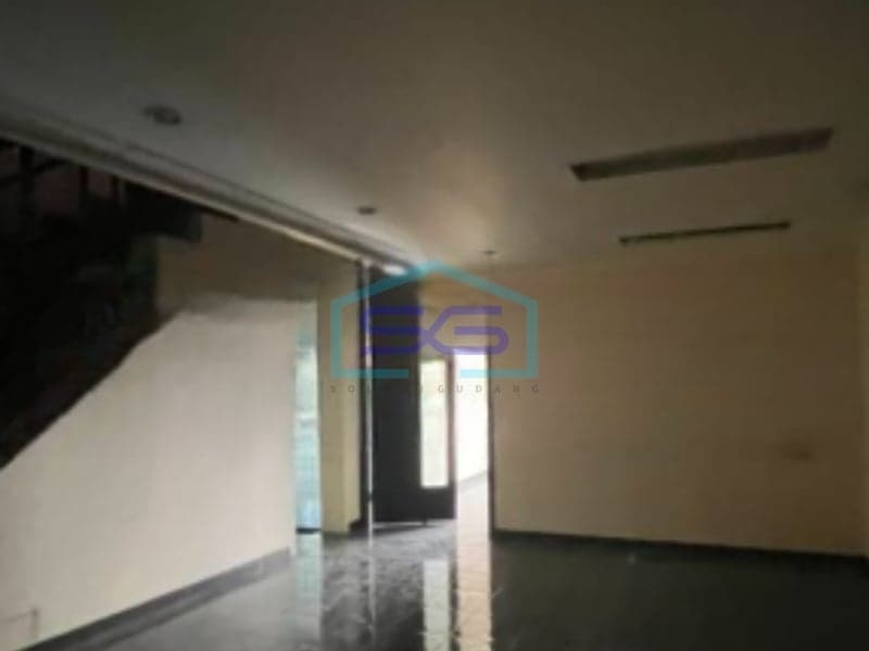 3-Story Shophouse for Rent in Tangerang Banten, Flood-Free and Ready to Occupy