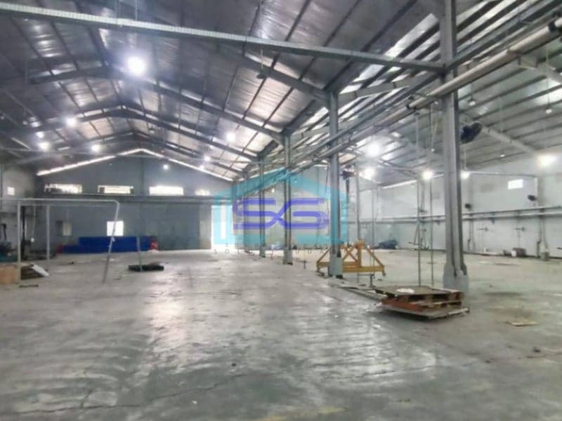 Dijual Gudang Kontruksi Baja Di Mainroad Majalaya Rancaekek Bandung LT 1800m2 Area Industri