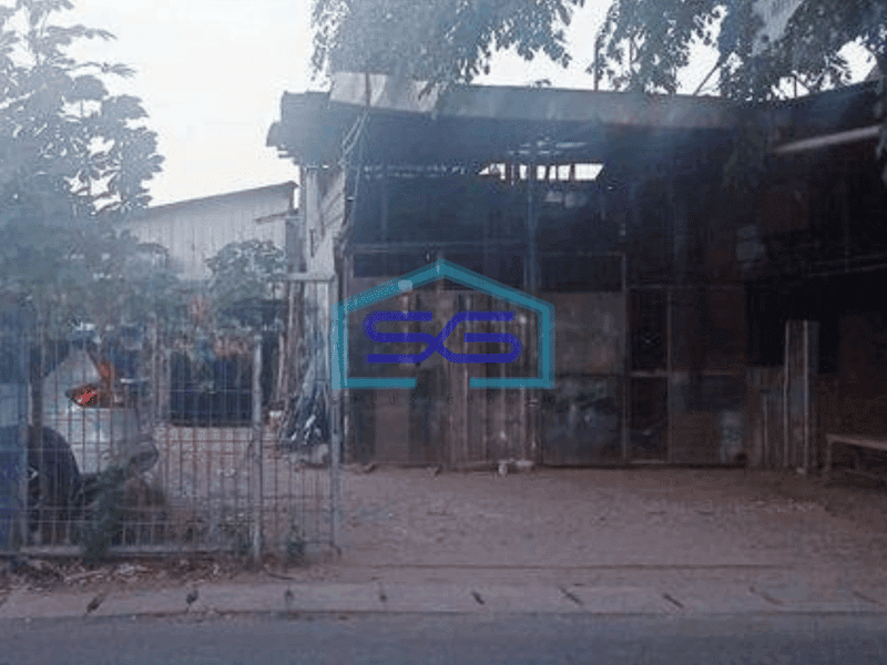 Dijual lahan dan Bangunan di pinggir jalan raya Cikunir Bekasi