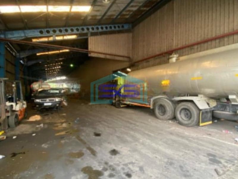 Disewakan Gudang Lokasi Strategis, Bebas Banjir, Akses Tol, Kantong Parkir Luas Karawaci Tangerang LB 3360m2