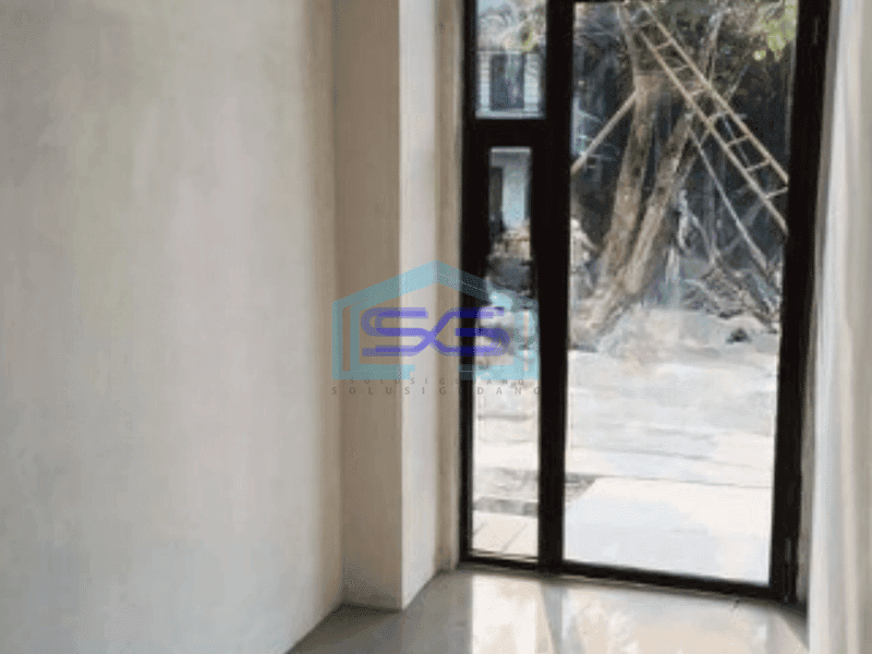 Disewakan Gudang Baru Luas Bangunan 216 m² Lokasi Strategis di Teluk Naga Tangerang