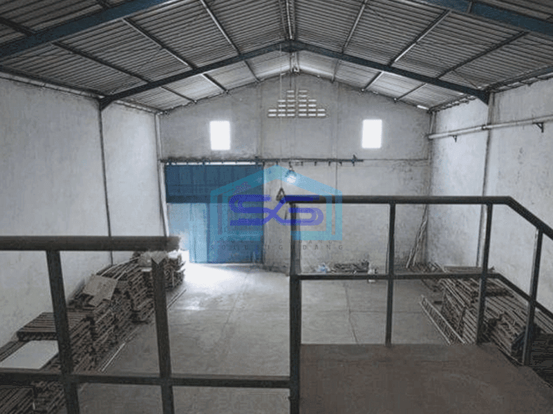 Disewakan gudang siap pakai 580 m2 di  Daan mogot