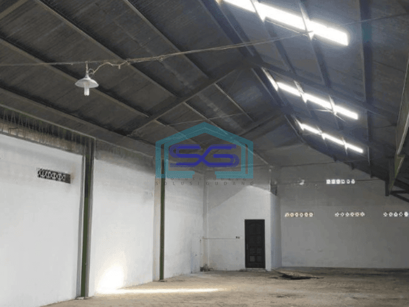 Disewakan Gudang Murah Siap Pakai di Gilingan Solo Luas Tanah 380 m²