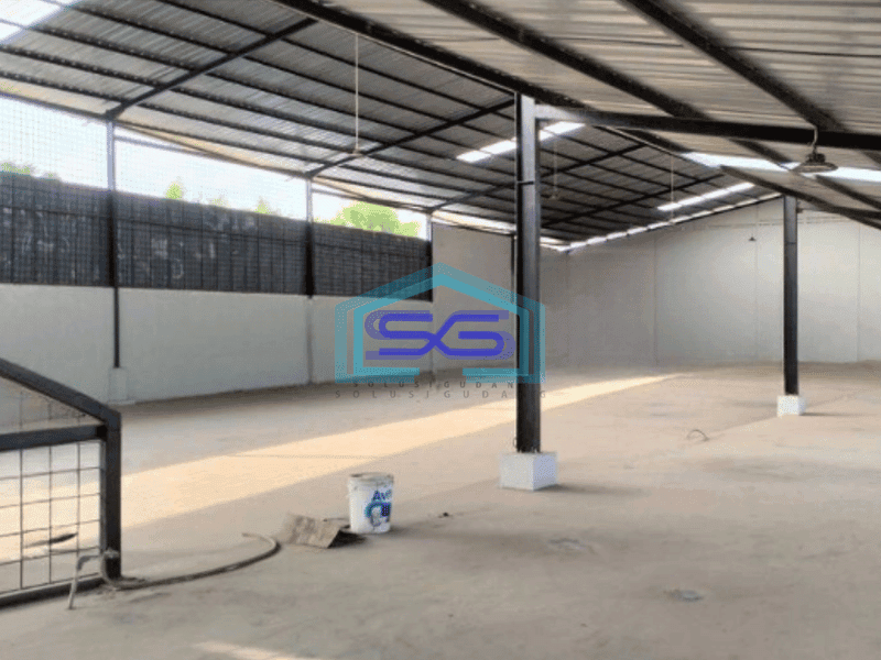 Disewakan Gudang Luas Bangunan 1200 m² di Legok Tangerang Ada Lift Barang