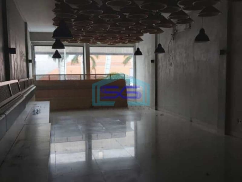 Disewakan Ruko di Boulevard Raya Lokasi Strategis di Kelapa Gading Jakarta Utara LB 180m2