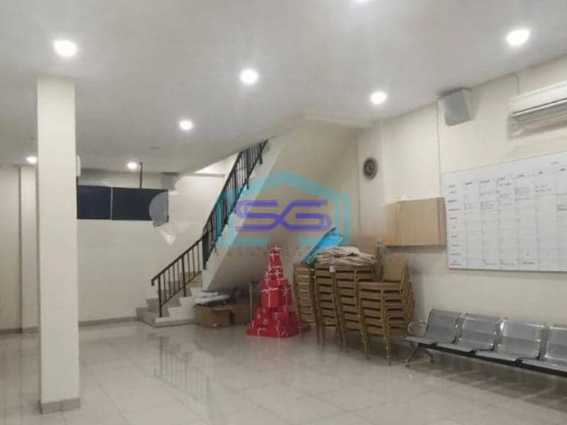 Dijual 2 Ruko Gandeng 4 Lantai di Green Lake Jakarta Barat LB 236m2