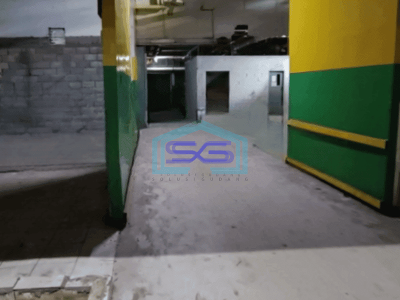 Disewakan Ruang Usaha Area Parkir Luas Lokasi Strategis Lokasi Waru Sidoarjo