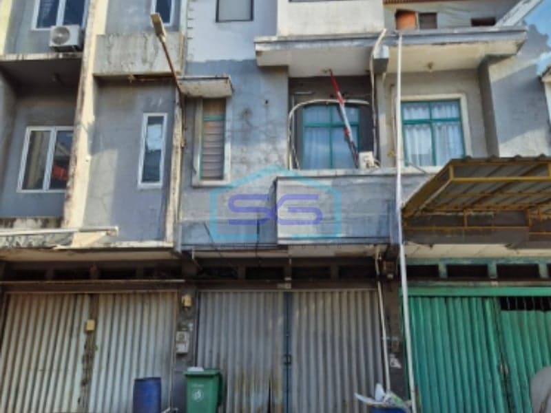 雅加达西部丹那帕冷勒斯塔利丹那帕冷勒斯塔利3层商住楼出售，建筑面积128平方米