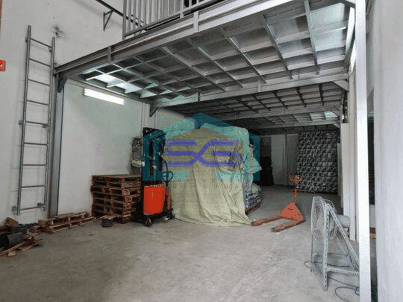 Disewakan Gudang 2 Lantai Bizpark Daan Mogot Hook