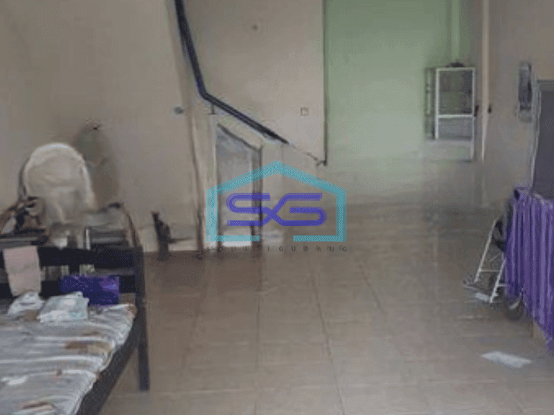 Disewakan cepat Ruko 2 lantai di Taman Surya 5, dekat Lottemart