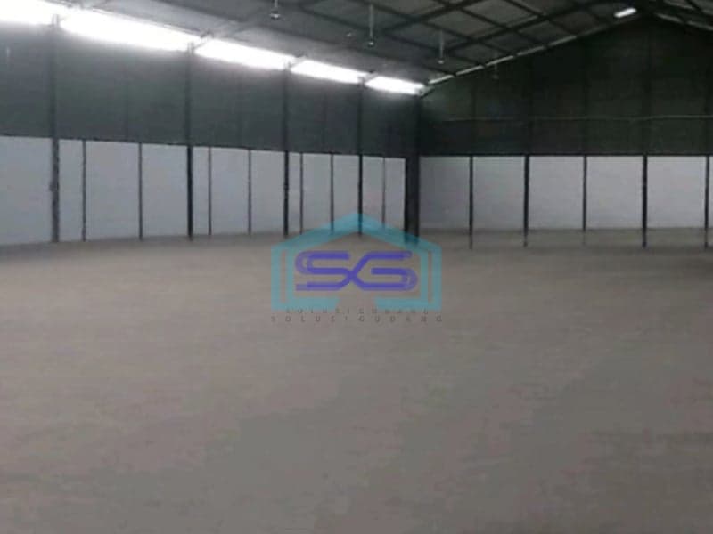 Disewakan Gudang Luas Bangunan 960 m² Lokasi Siap Huni di Cileungsi Bogor