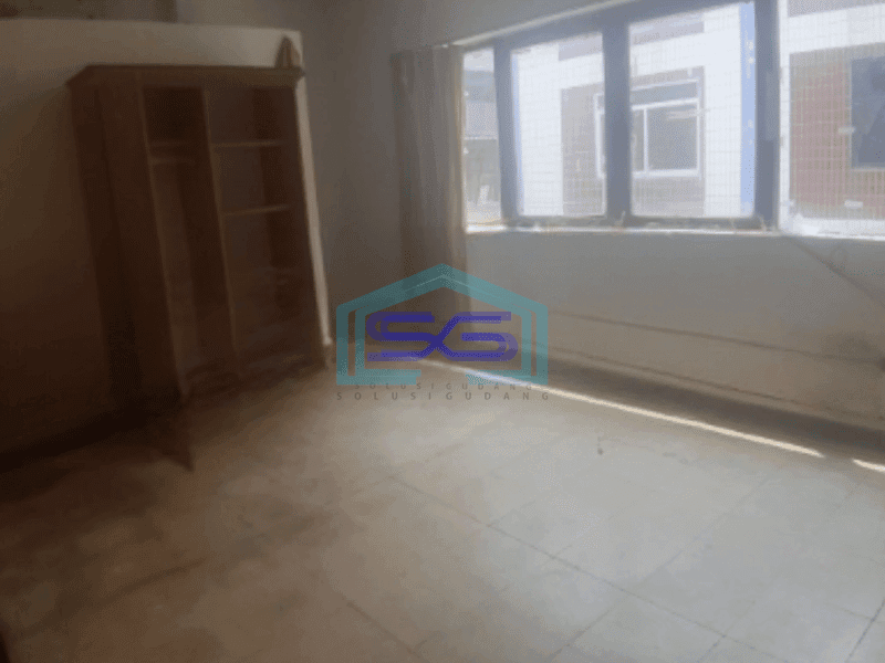 Dijual Ruko Luas Bangunan 300 m² di Gajah Mada Jakarta Pusat