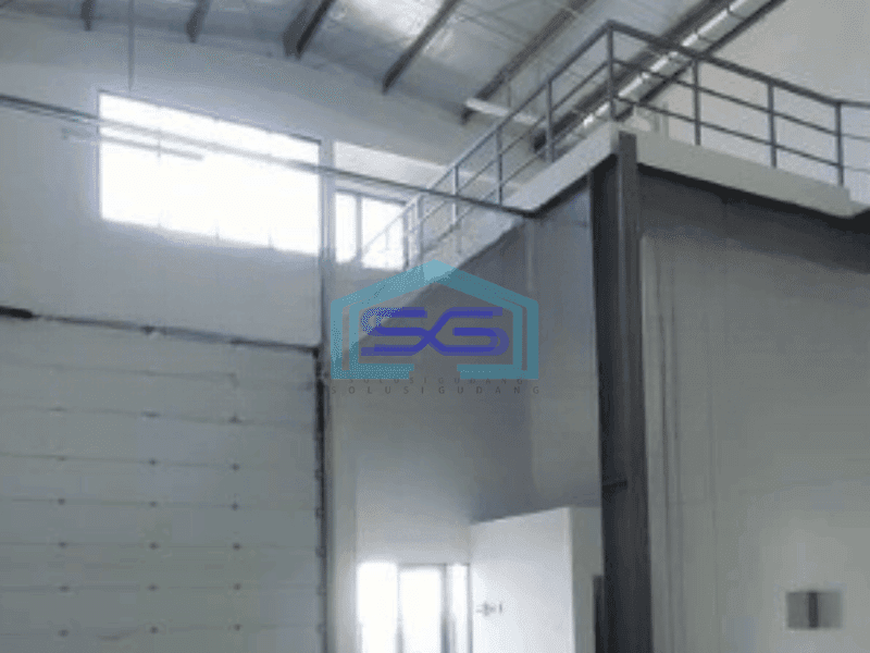 Dijual Gudang Sangat Strategis di BSD Tangerang Luas Tanah 180 m²