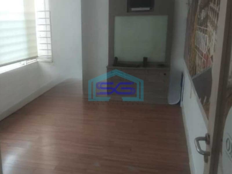 Dijual Ruko Lokasi Strategis Lokasi di Karawaci Tangerang Luas Tanah 164 m²