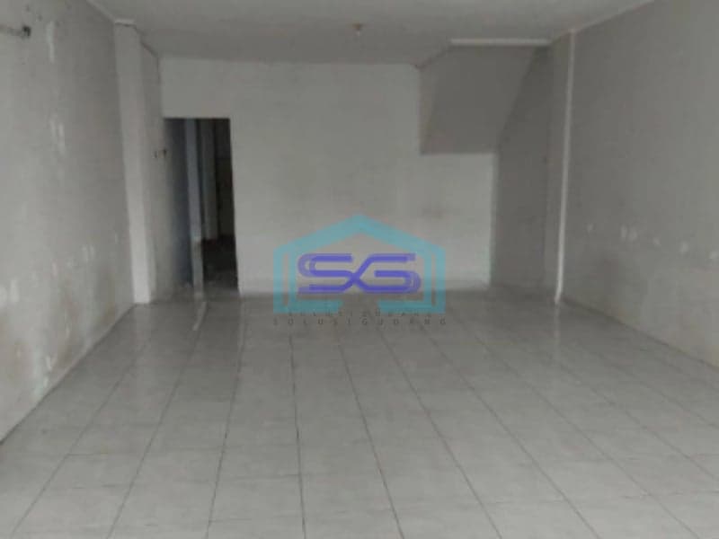 Dijual Ruko Sudah Renovasi Luas Bangunan 300m2 Lokasi di Muara Karang Jakarta Utara