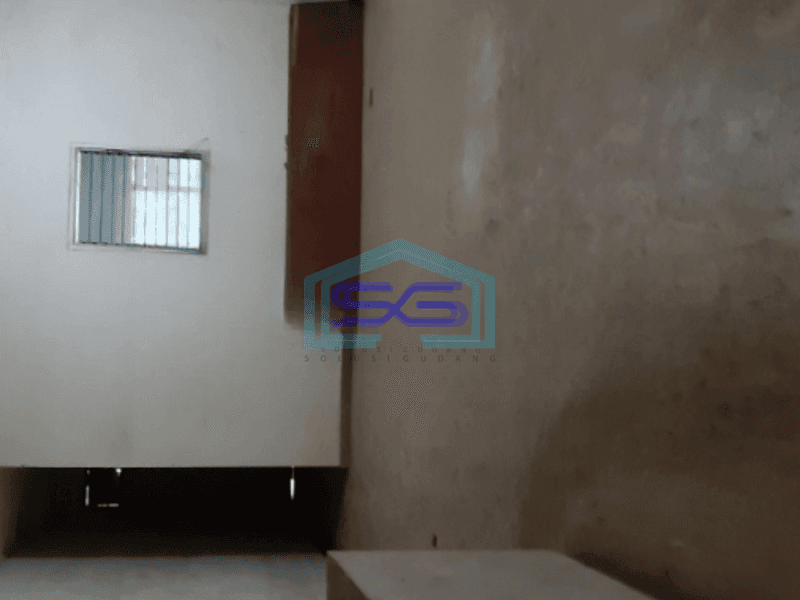 Disewakan Ruko Luas Bangunan  212 m² di Teluk Gong Jakarta Utara di Pinggir Jalan Raya