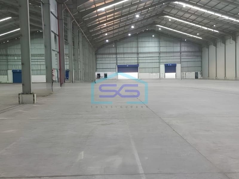 Warehouse for Rent in Cakung East Jakarta Building Area 2160 sqm