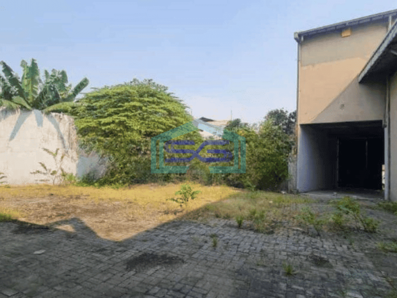 Disewakan Gudang Akses Mudah di Jalan Utama Meruya Utara Jakarta Barat Luas Tanah 2000 m²