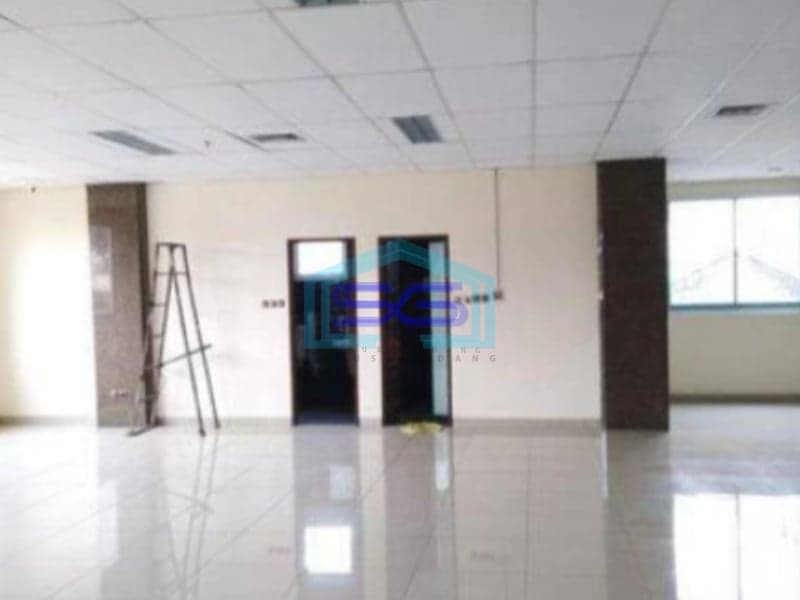 Disewakan Gedung Kantor Jakarta Selatan di Mampang prapatan Jakarta Selatan LB 8800m2