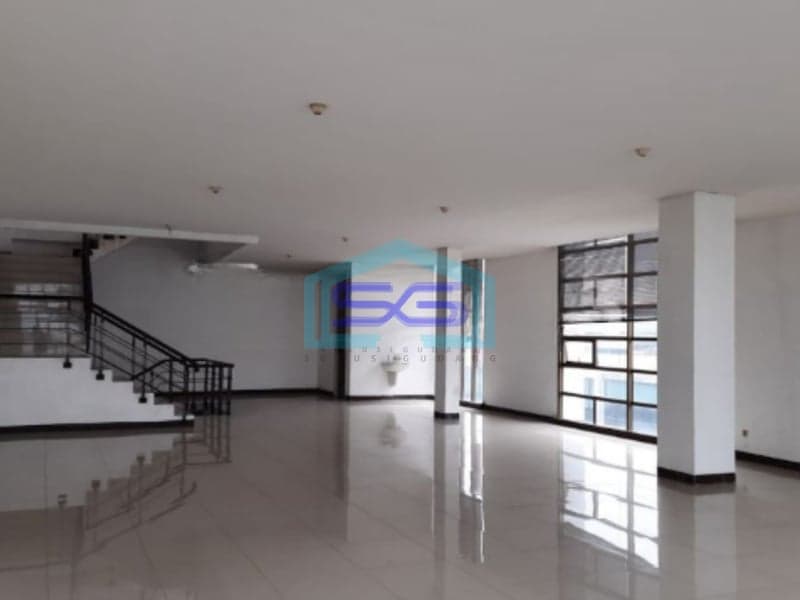 Disewakan Ruko 5 Lantai di Tangerang Kota Luas Bangunan 900m2