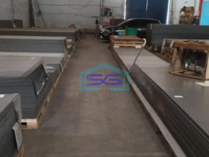 Dijual Gudang Ada Kantor Luas Tanah  1062 m² Lokasi di Jurumudi Tangerang