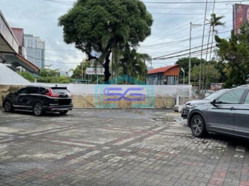 Disewakan Ruko Bangunan 1 Lantai Rapi Terawat Pinggir Jalan Raya Protokol Semarang LT 1085m2