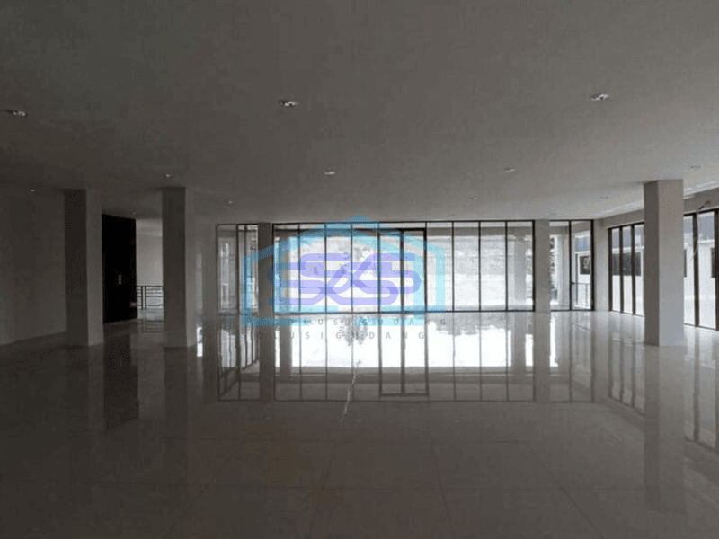 Disewa Gedung Baru 4 Lantai Lokasi Strategis Mainroad Setiabudi, Bandung