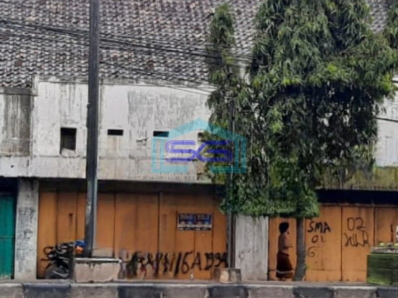Dijual Gudang Lokasi Strategis di Kauman Batang Jawa Tengah Luas Bangunan  600 m²