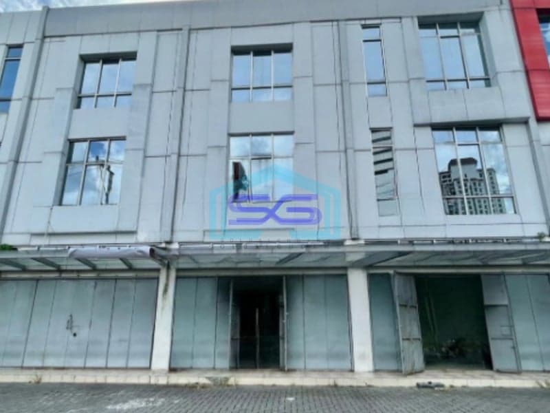 Disewakan Ruko 3 Lantai Lokasi Strategis di Solo Baru Luas Bangunan 675m2