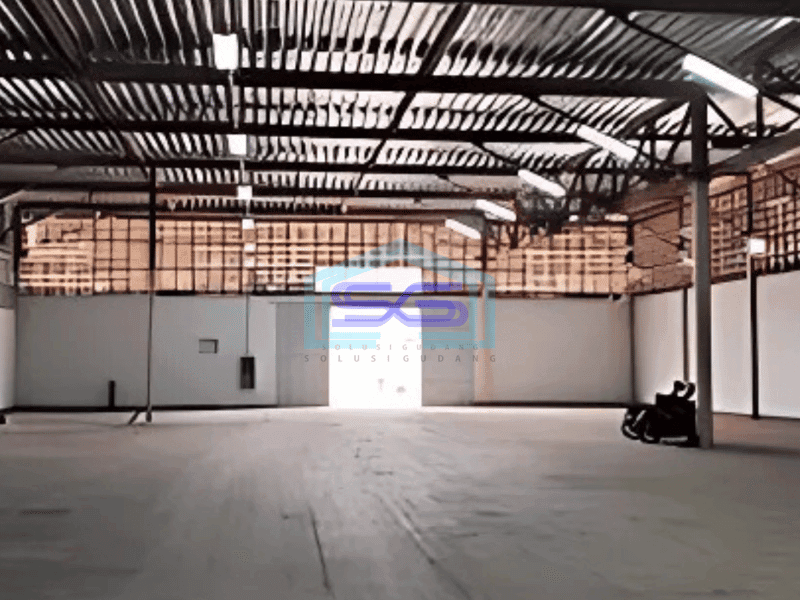 Disewa Gudang Bagus LB 1500 m² di Jl Raya Tangerang Kota