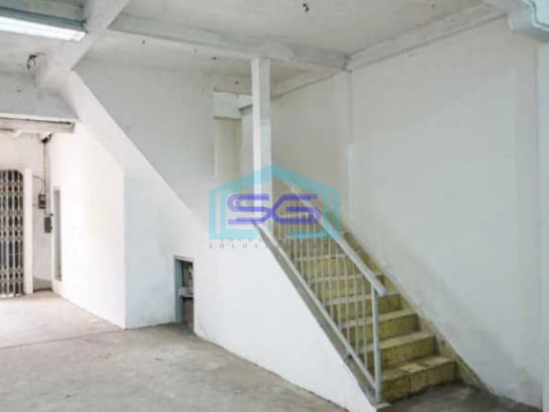 Dijual Gudang Luas Bangunan  500 m² Lokasi Bebas Banjir di Jakarta Barat
