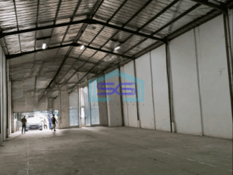 Disewakan Gudang Akses Container 40 Feet Luas Tanah  468 m² di Gading Serpong Tangerang