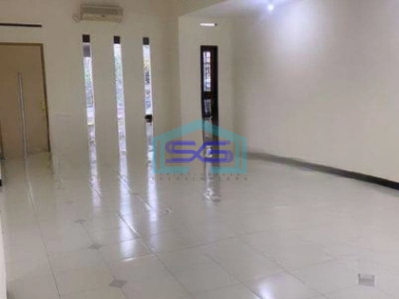 Disewakan Ruko Mewah 2 Lt di Mainroad Burangrang Kota Bandung