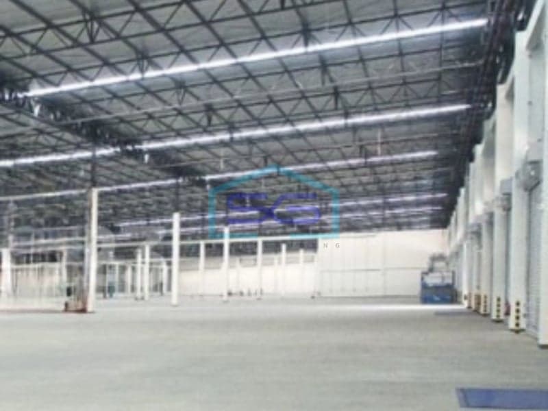 Disewakan Gudang Bebas Banjir Luas Bangunan 14000 m² Lokasi di Bekasi