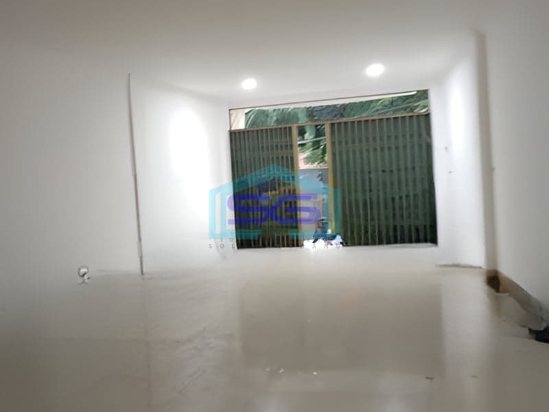 Disewa Ruko di Jelambar Jakarta Barat Luas Bangunan 200m2 Siap Huni