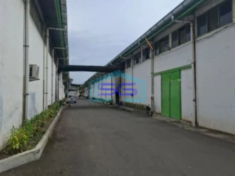 Disewakan Gudang Kawasan Sangat Bagus di Mainroad Ujungberung Bandung Luas 842m2