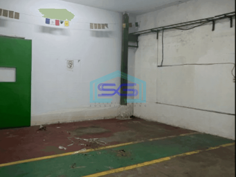 Disewakan Gudang Akses Container 20 Feet Luas Bangunan 700 m² di Kapuk Jakarta Utara