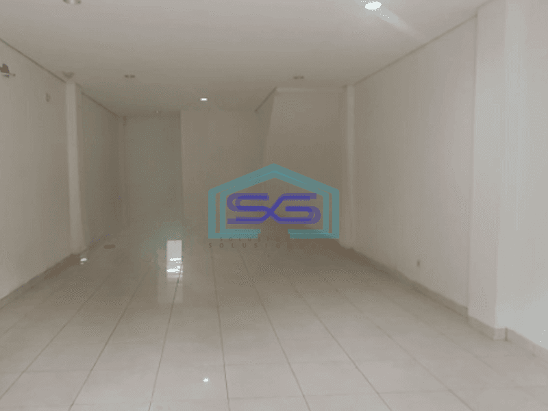 Disewakan Ruko 3 Lantai Luas Bangunan  205 m² di Pluit Jakarta Utara