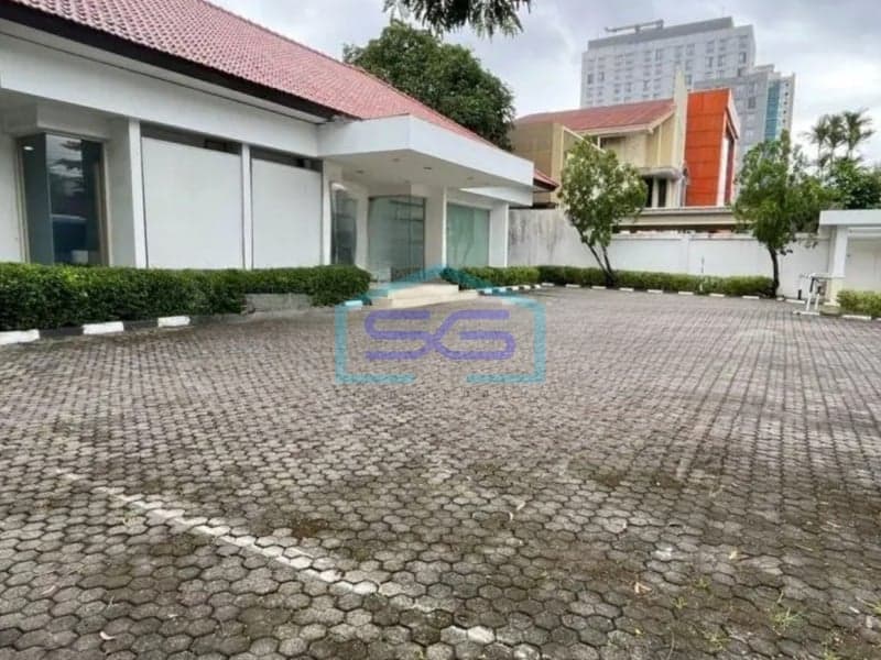 Disewakan Ruang Usaha di Jl A Yani, Semarang Jawa Tengah Luas Bangunan 677m²