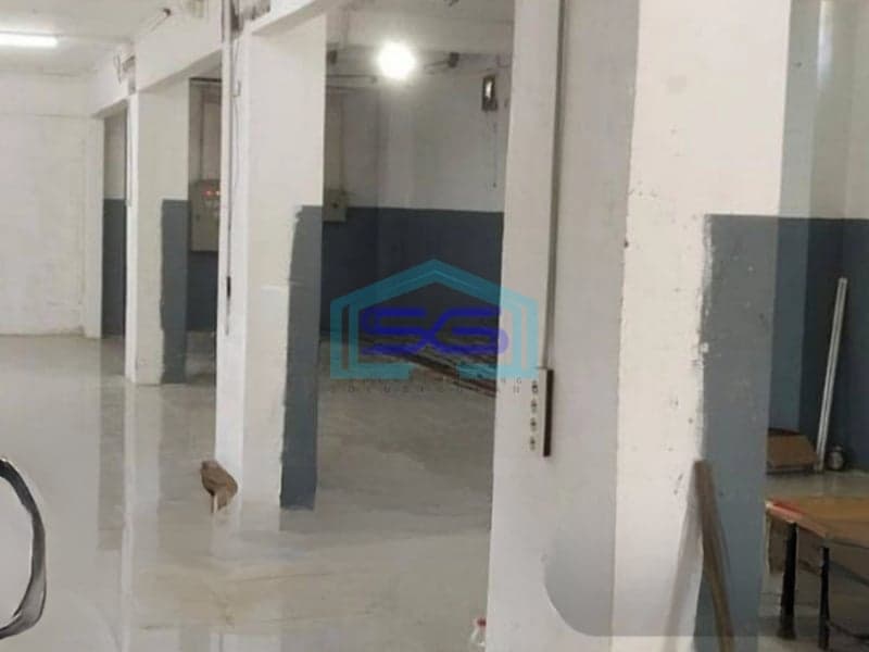 Disewakan Ruko Dengan Parkir Luas Di Jalan Ramai Kebon Jeruk Jakarta Barat