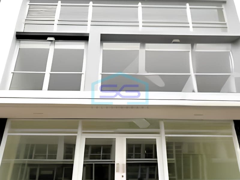 西爪哇省勿加泗Cibubur出租新商铺，即时可用，建筑面积131平方米