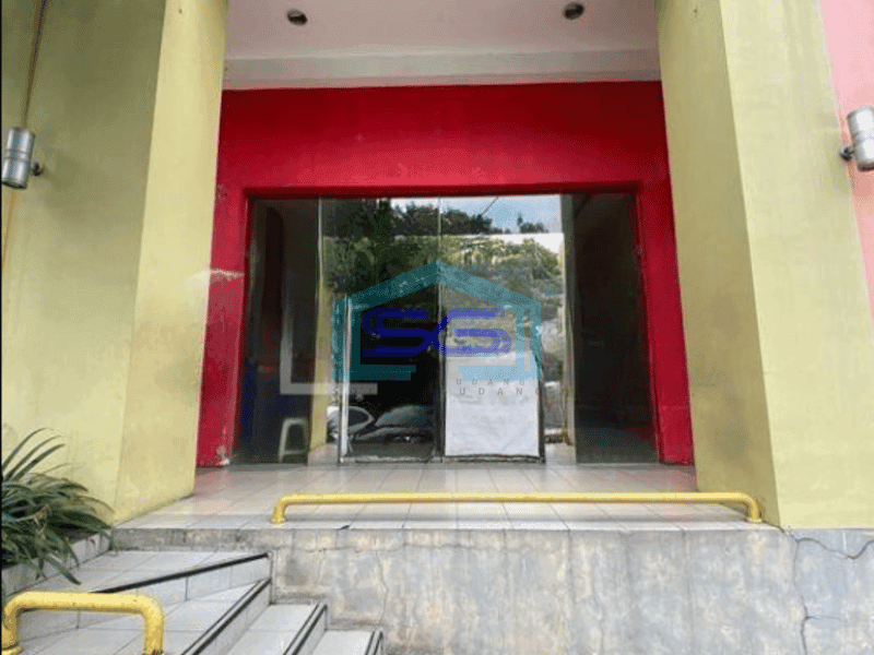 Disewakan Ruko Bagus Siap Huni di Solo Square Laweyan Surakarta LB 210m2