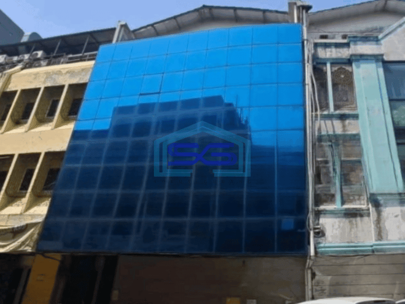 Dijual Ruko 3 Lantai Luas Bangunan  350 m² di Kramat Jakarta Pusat