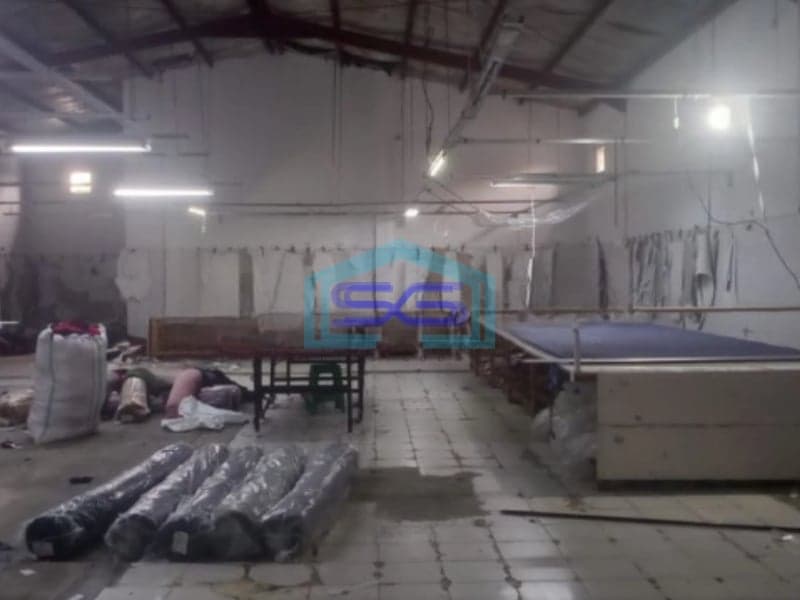Di jual gudang garmen di cigondewah hilir Cigondewah, Bandung Luas Bangunan  1026 m²
