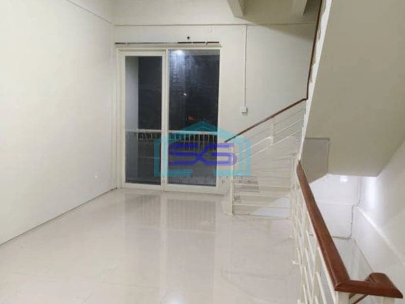 Disewakan Ruko di Northwest Citraland Surabaya Luas 200m2 Bagus HGB