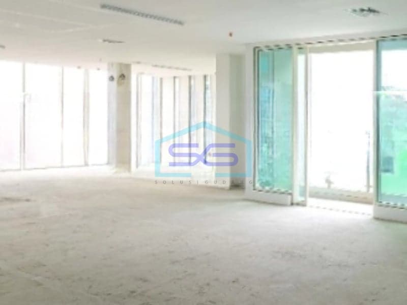 Dijual Kantor Luas Tanah 410 m² Lokasi Siap Huni di Jakarta Selatan