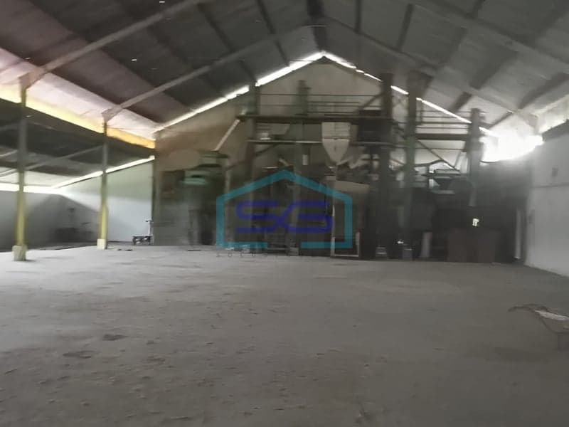中爪哇斯拉根桑贡马坎仓库出售，占地面积 12667 平方米