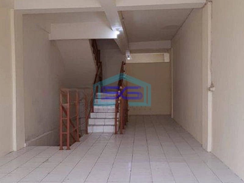 Disewakan Ruko Di Jakarta Barat Bangunan 3 Lantai LB 168m2
