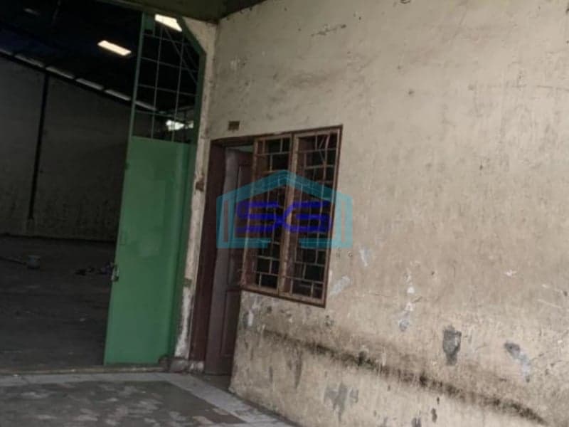 Disewakan Gudang Ada Kantor Luas Bangunan  1100 m² Lokasi Karawaci Tangerang